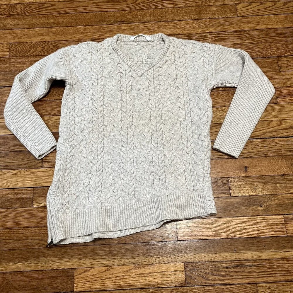 Athleta Sweater Womens Size Large Gray Acrylic Cable Knit Casual Pullover Comfy